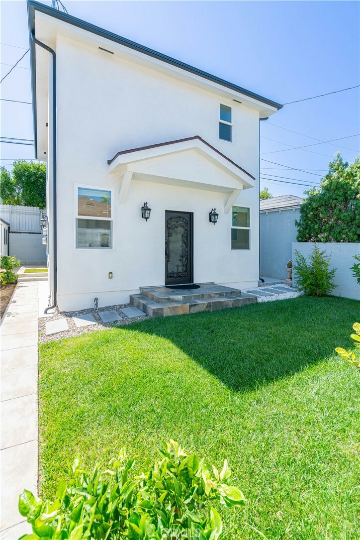 Property Photo:  8421 Bleriot Avenue  CA 90045 