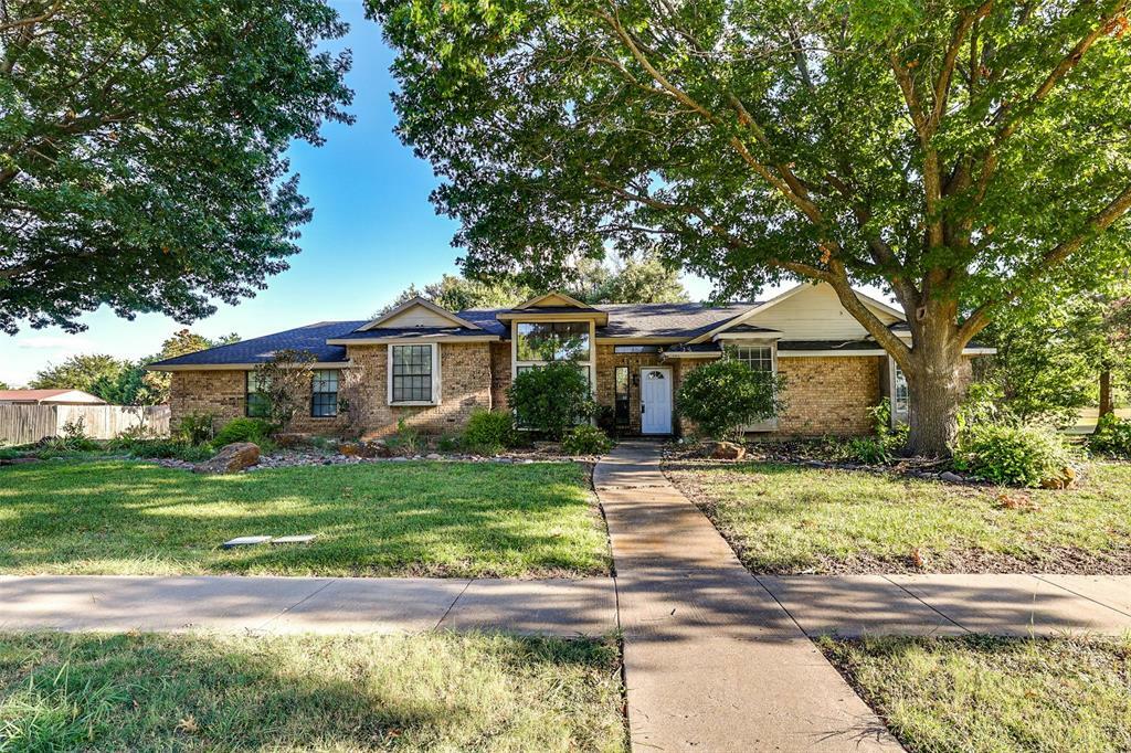 Property Photo:  801 Cannady Circle  TX 75104 