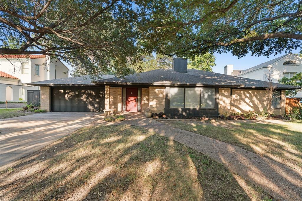 Property Photo:  2445 Lofton Terrace  TX 76109 