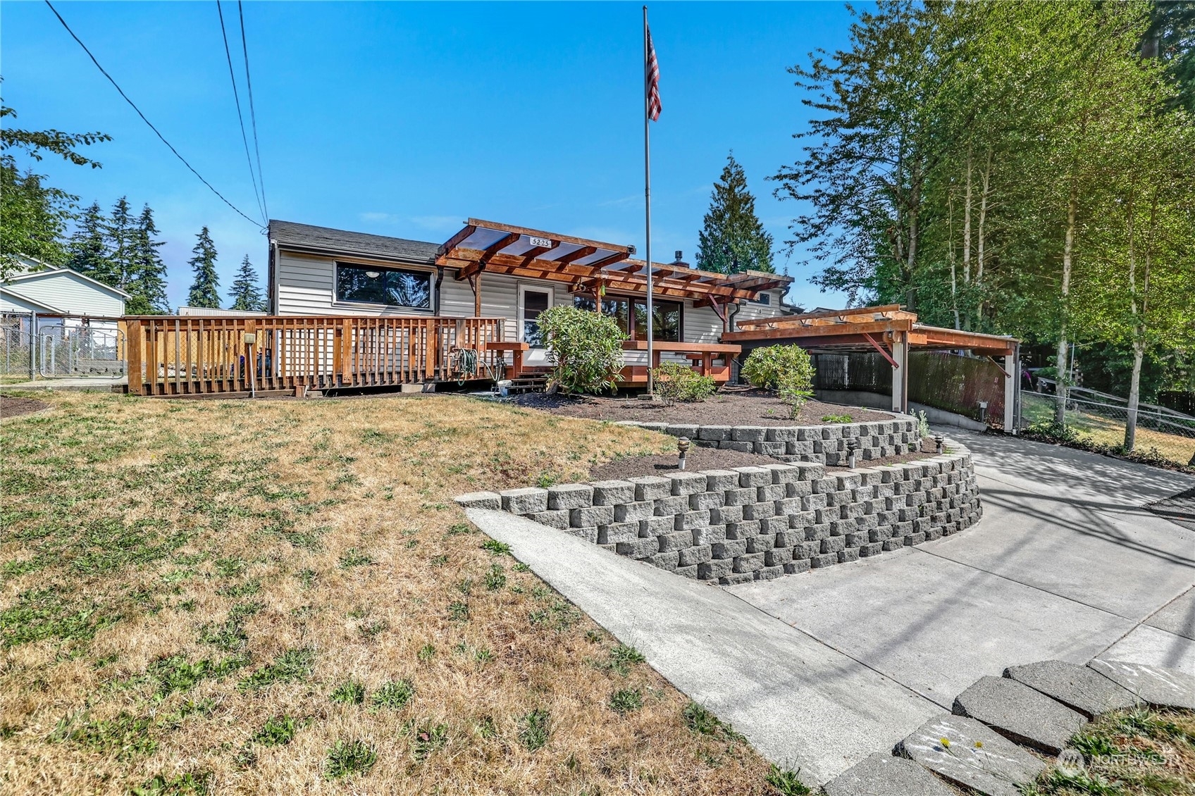 5225 176th Street SW  Lynnwood WA 98037 photo