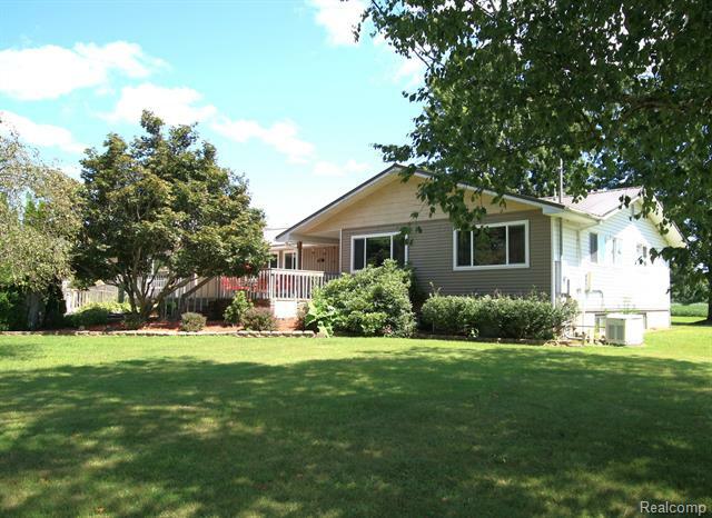 Property Photo:  351 S Bay Mid County Line Road  MI 48642 