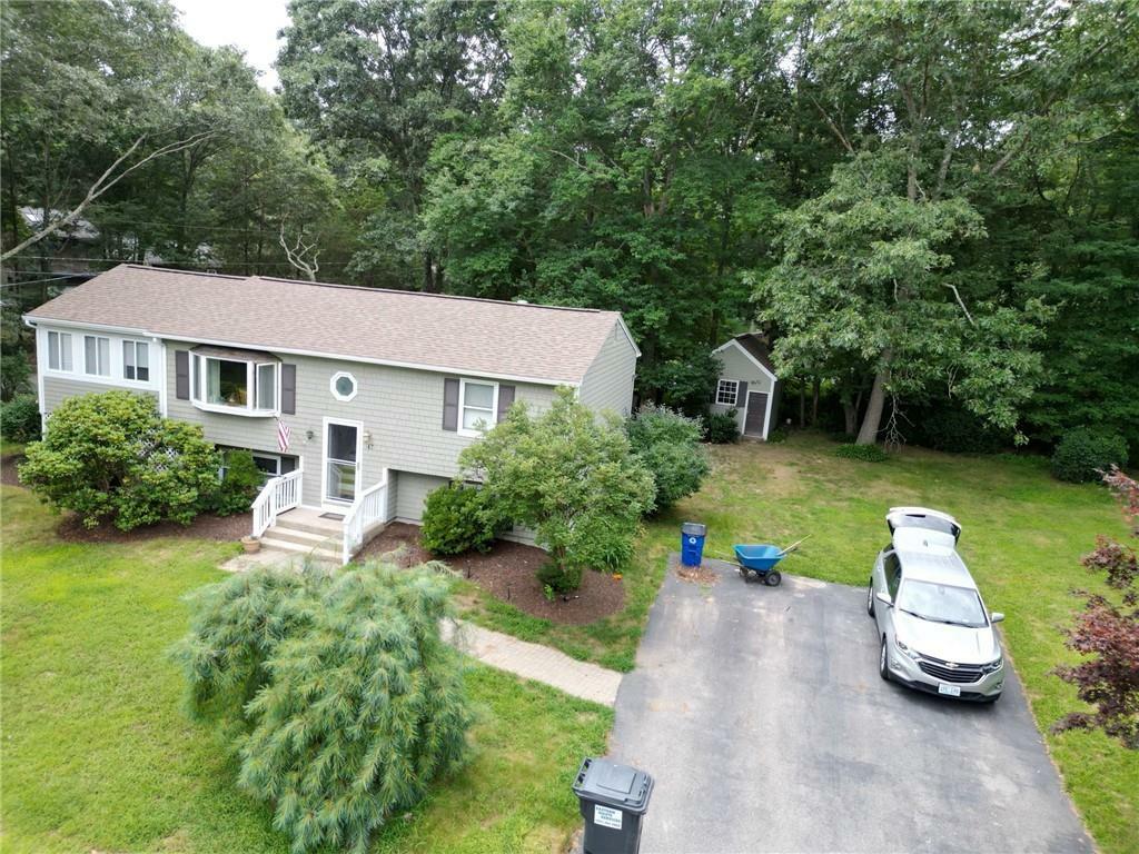 47 Pinoak Drive  Exeter RI 02822 photo