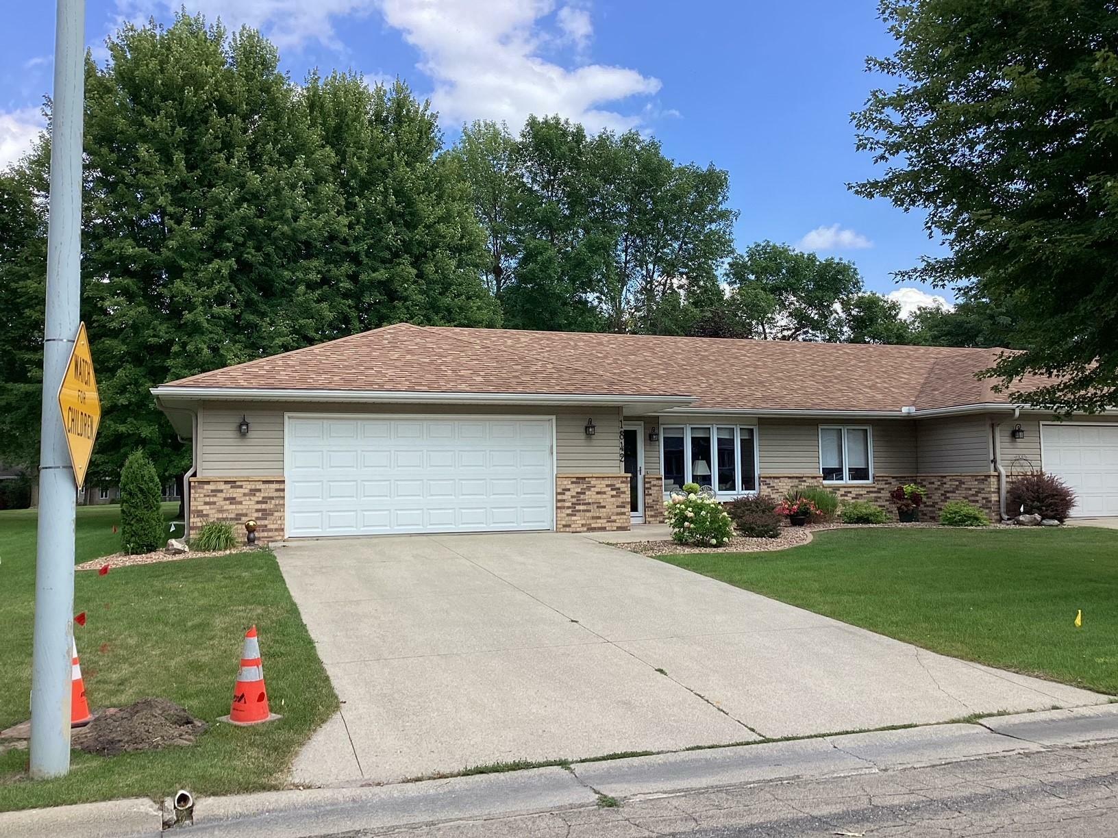 Property Photo:  1842 Greenwood Drive  MN 56007 