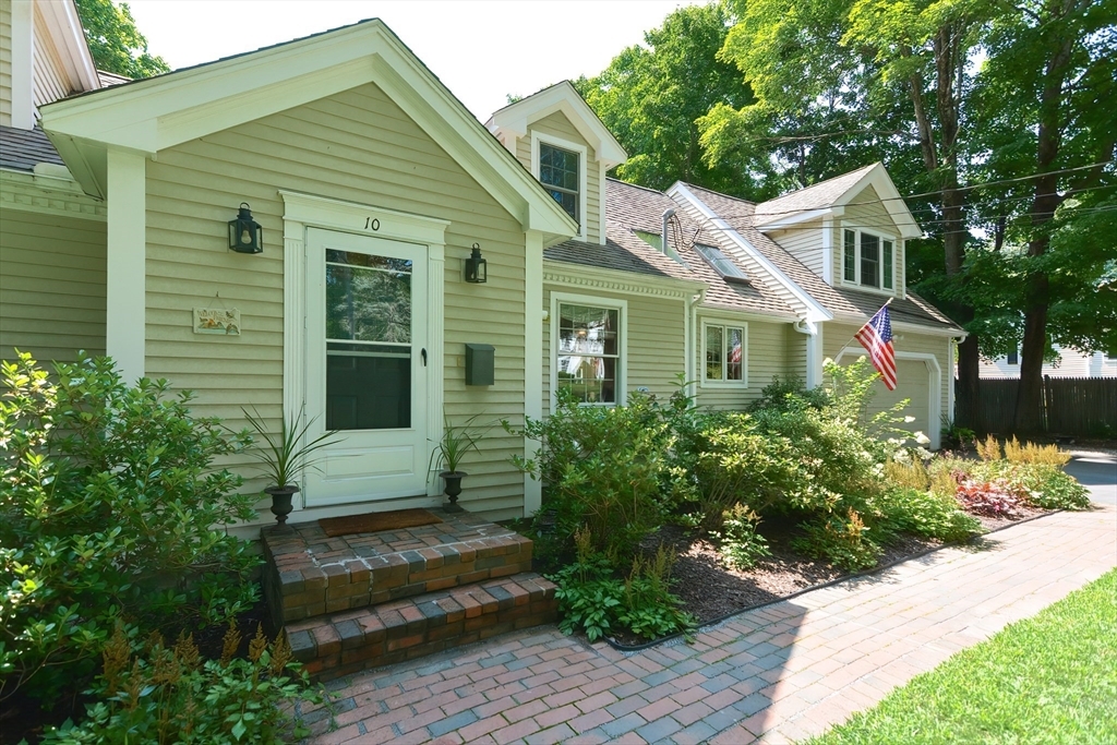 Property Photo:  10 Pike Street  MA 01748 