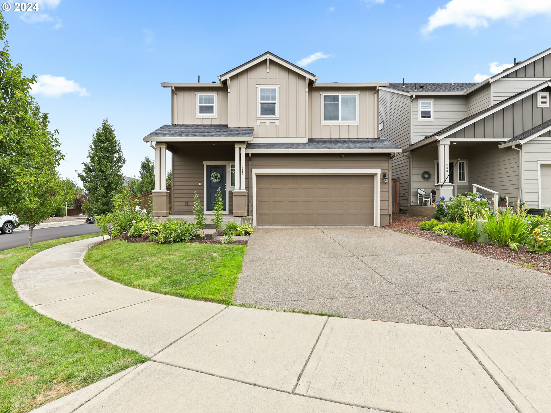 Property Photo:  348 N 34th Ct  WA 98642 