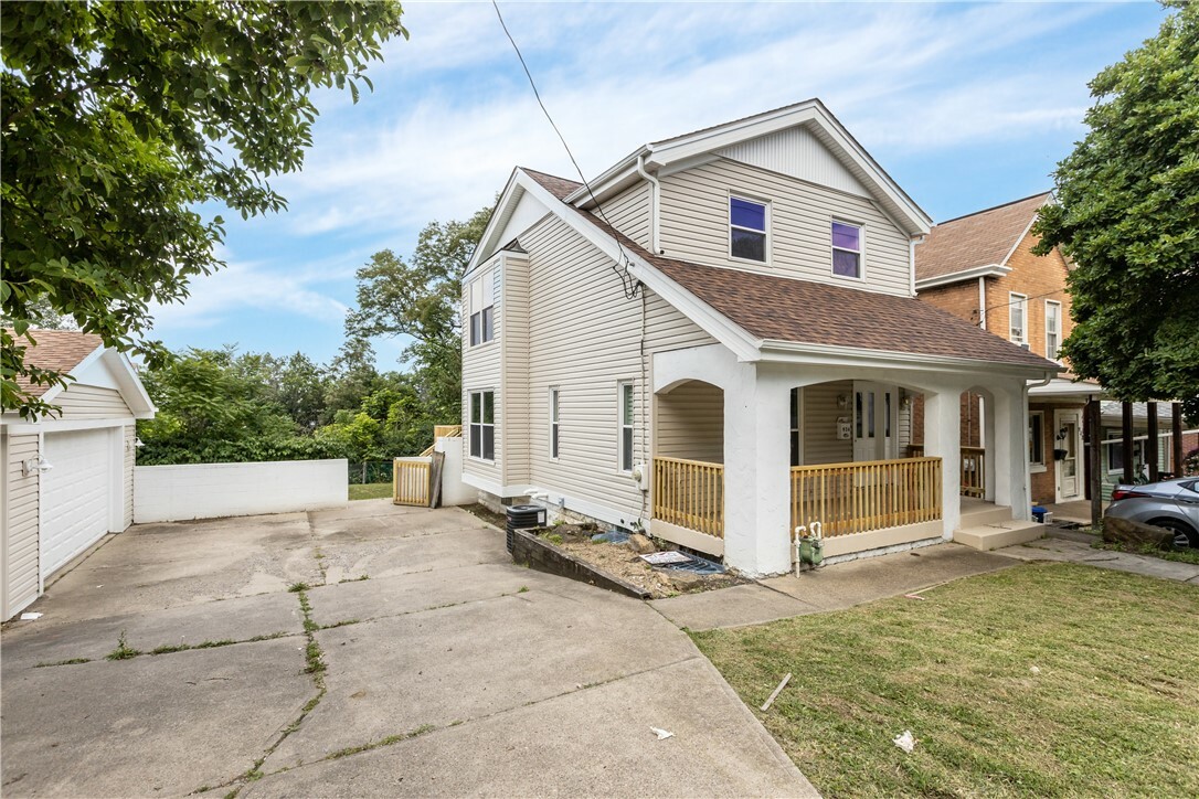 Property Photo:  934 Berry St  PA 15204 