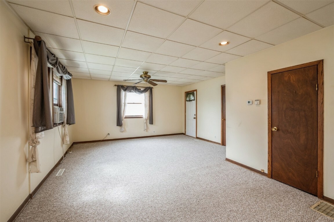 Property Photo:  2201 Hughes Drive SW  IA 52404 