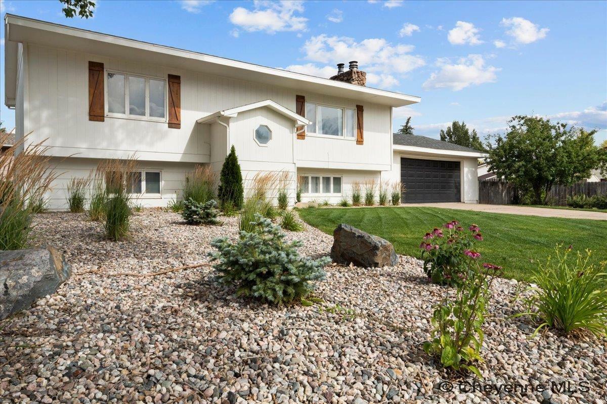 Property Photo:  1667 N 15th St  WY 82072 