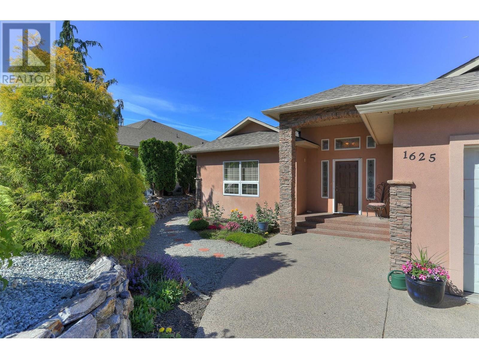 1625 Merlot Drive  West Kelowna BC V4T 2X7 photo