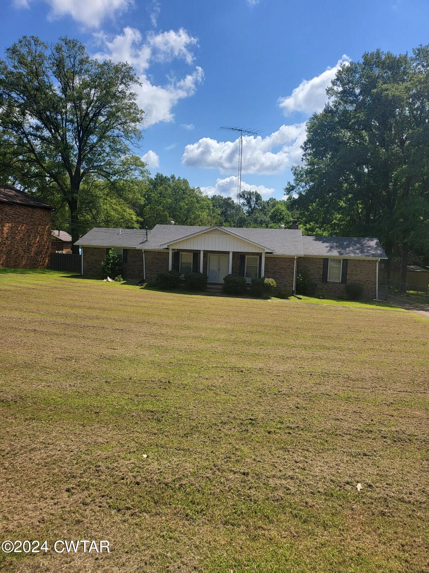 Property Photo:  520 Chester Levee Road  TN 38301 