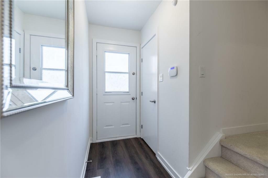 Property Photo:  1444 Upper Ottawa Street 27  ON L8W 1N3 