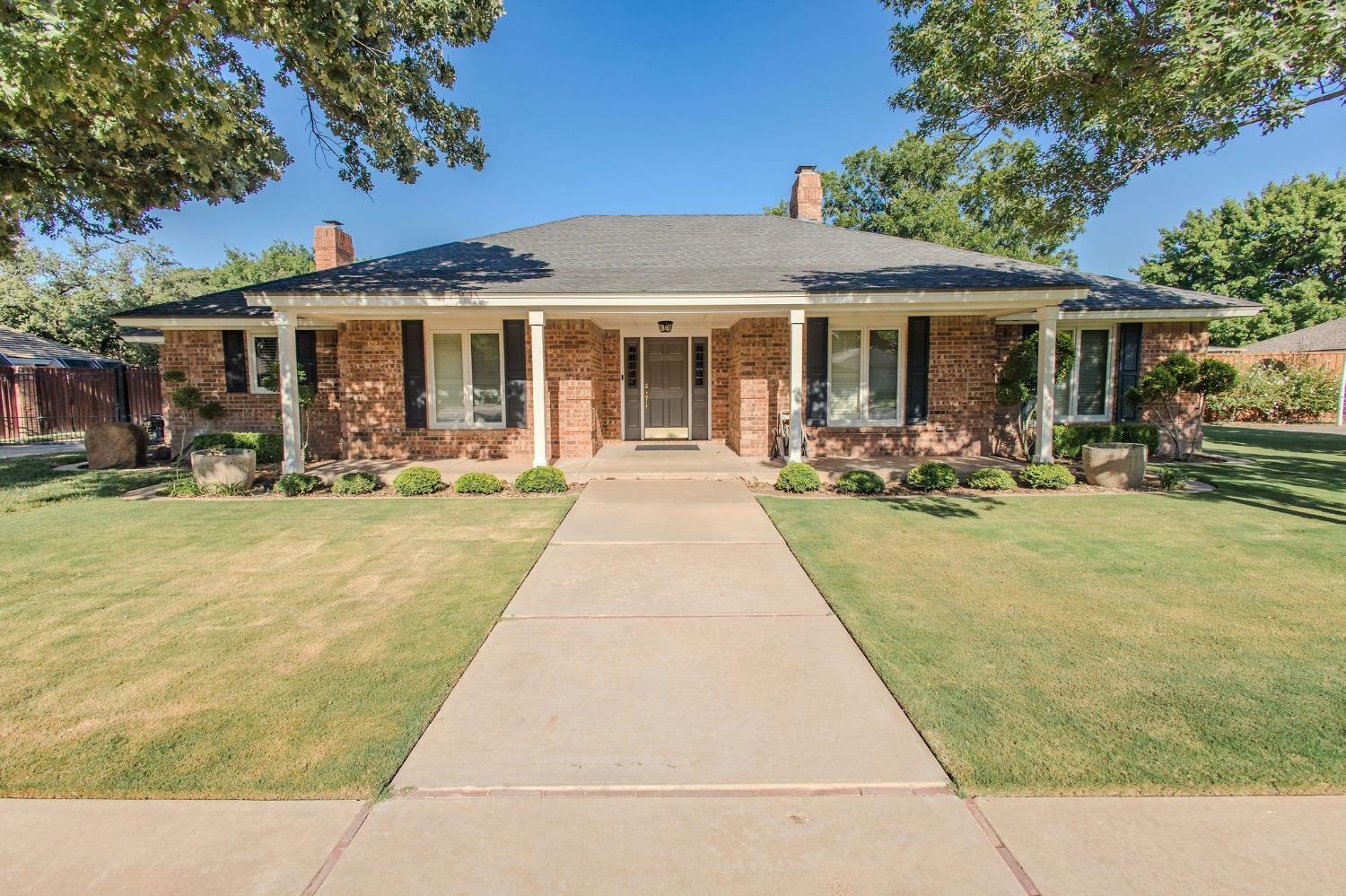 Property Photo:  307 York Avenue  TX 79416 