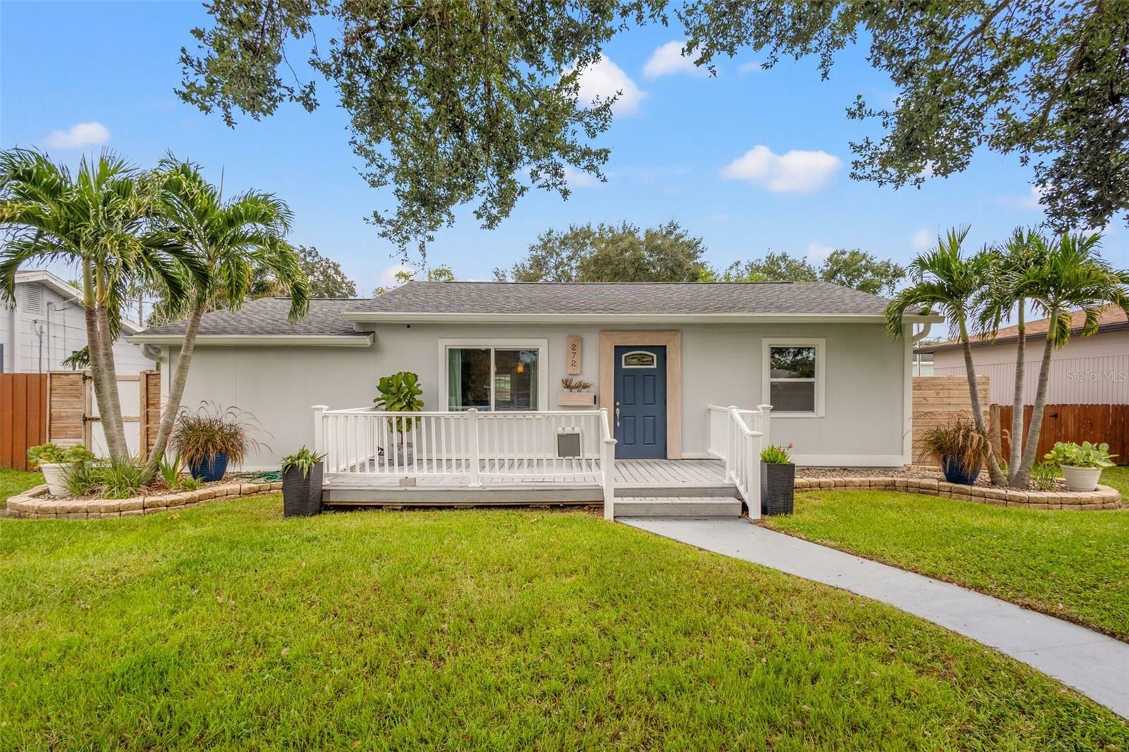 Property Photo: 272 39th Avenue NE FL 33703