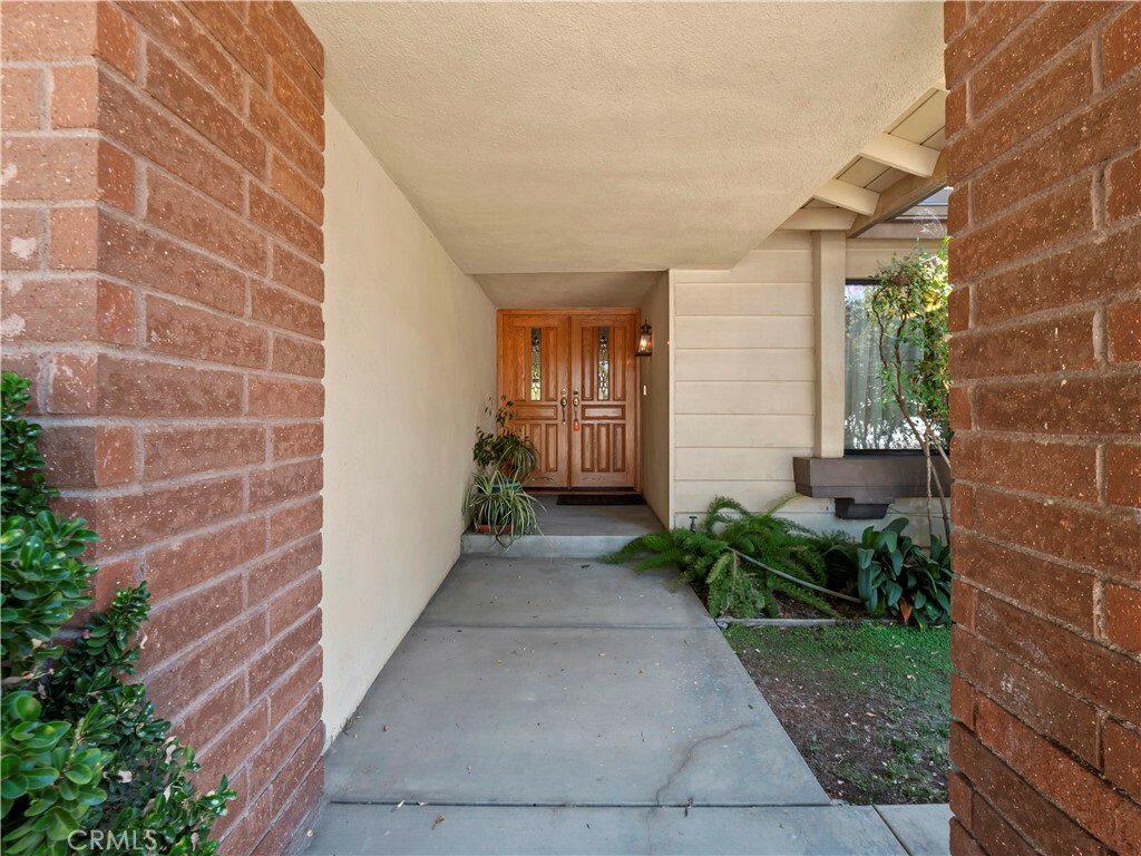 Property Photo:  23526 Heather Knolls Place  CA 91321 