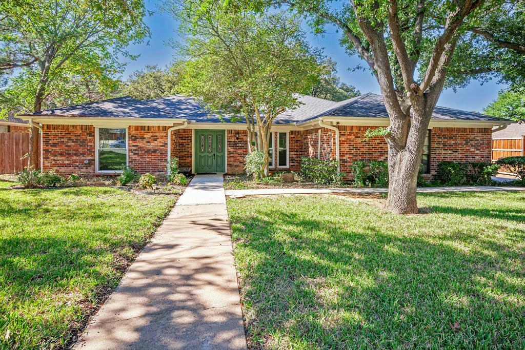 Property Photo:  4004 Copperwood Court  TX 76034 