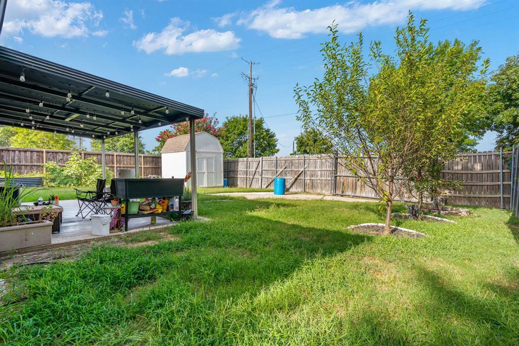 Property Photo:  5717 Ridgecove Drive  TX 75043 