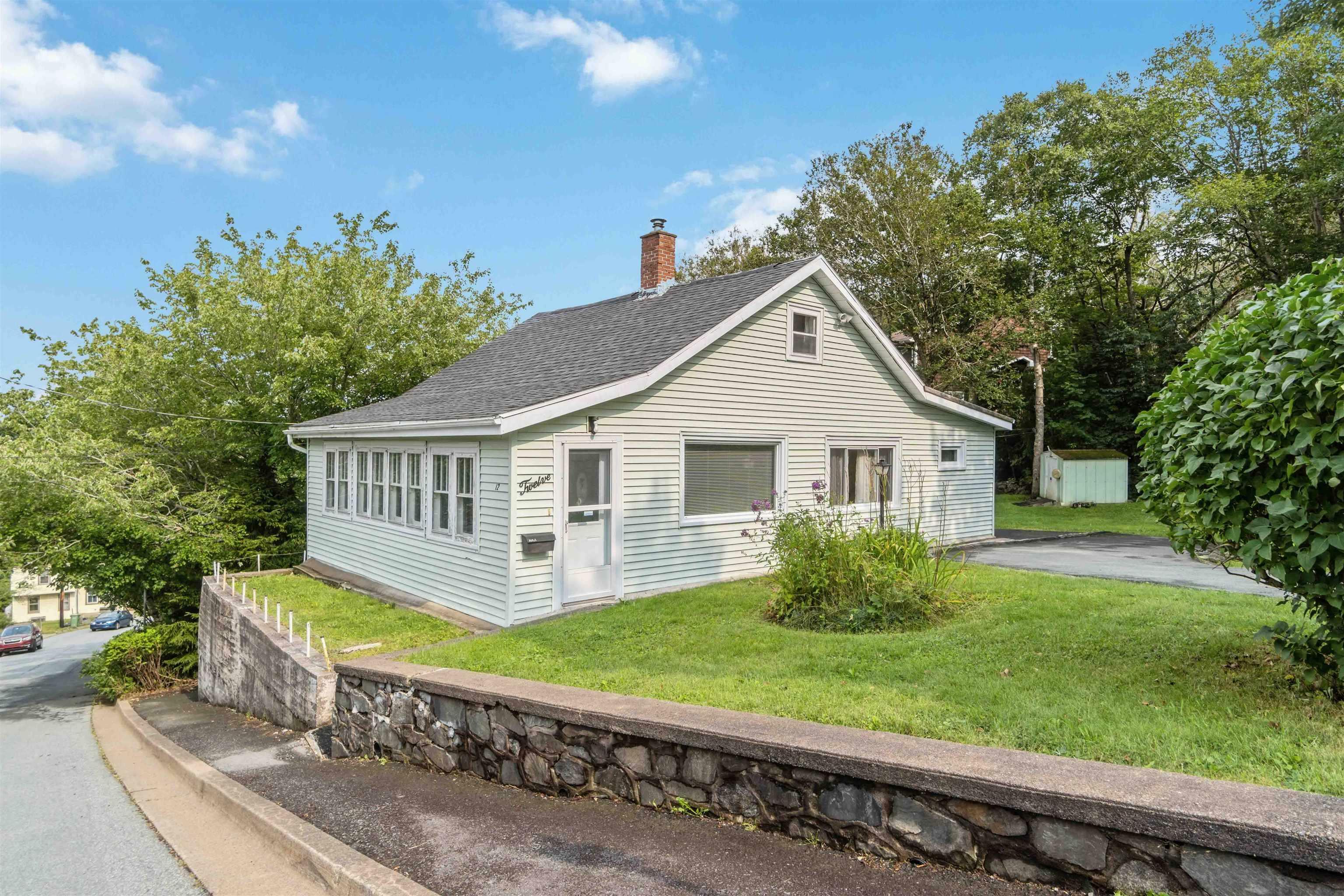 Property Photo:  12 Maplewood Drive  NS B3N 1C3 