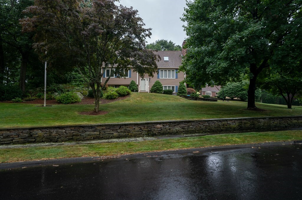 Property Photo:  15 Bluegrass Lane  MA 01545 