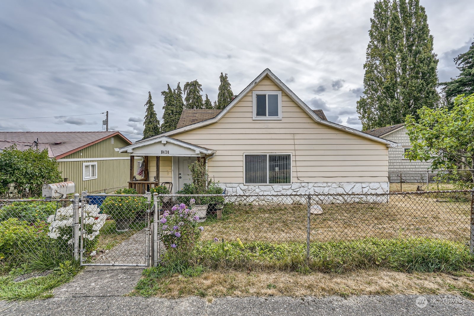 Property Photo:  8420 47th Avenue S  WA 98118 