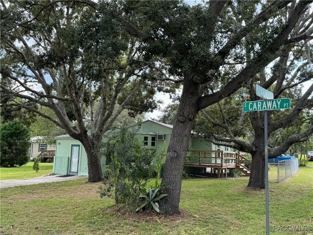 Property Photo:  250 S Caraway Point  FL 34461 