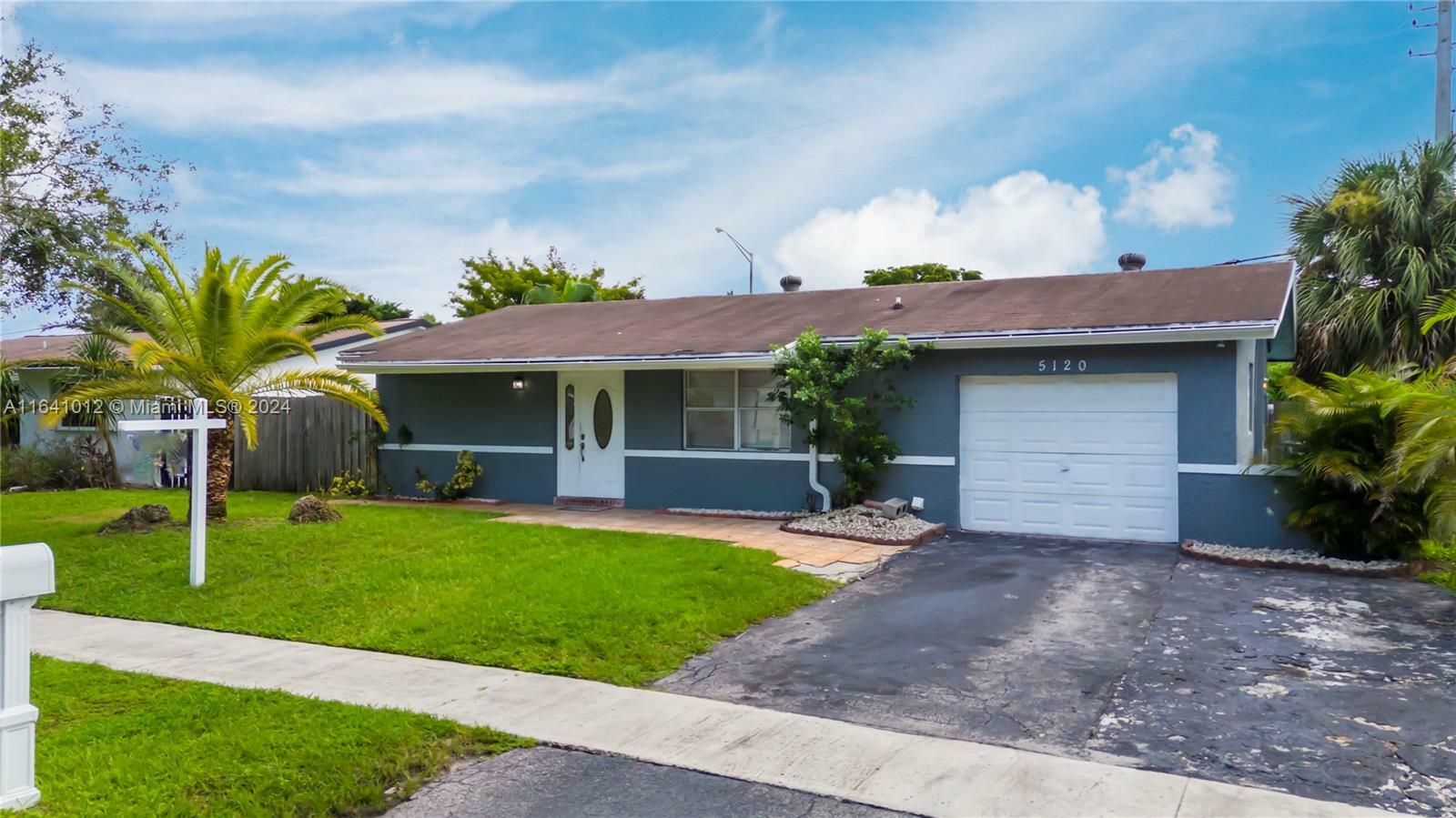 Property Photo:  5120 SW 101st Ave  FL 33328 