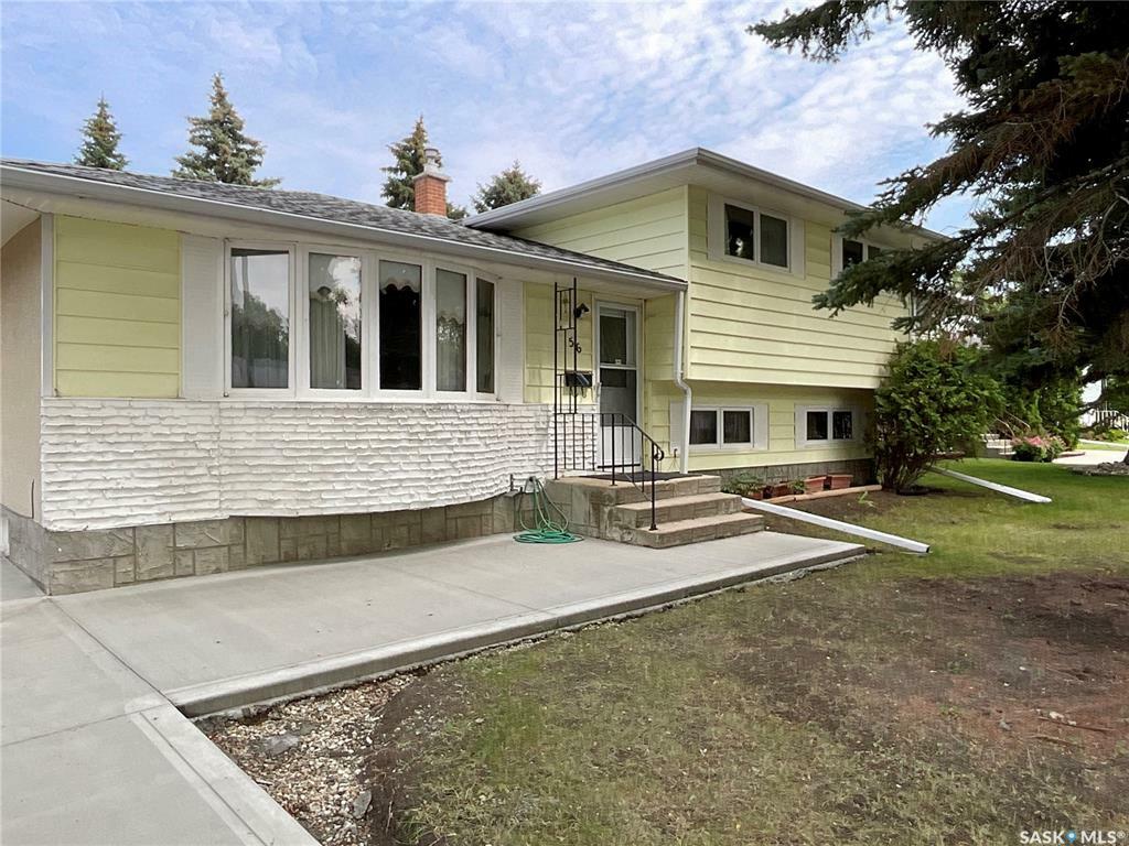 Property Photo:  56 Atchison Crescent  SK S4R 5J9 