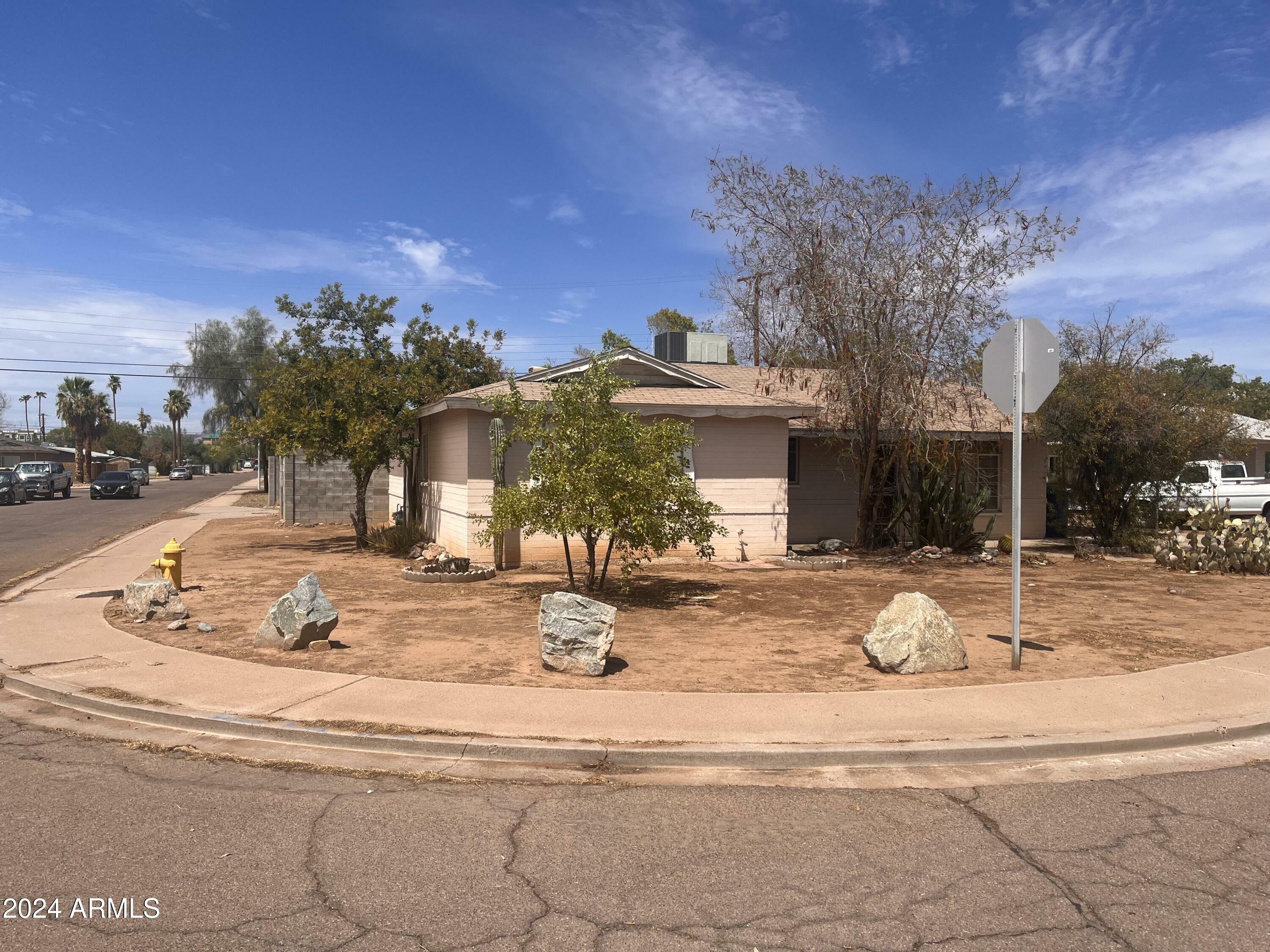 Property Photo:  1436 W 7th Place  AZ 85281 