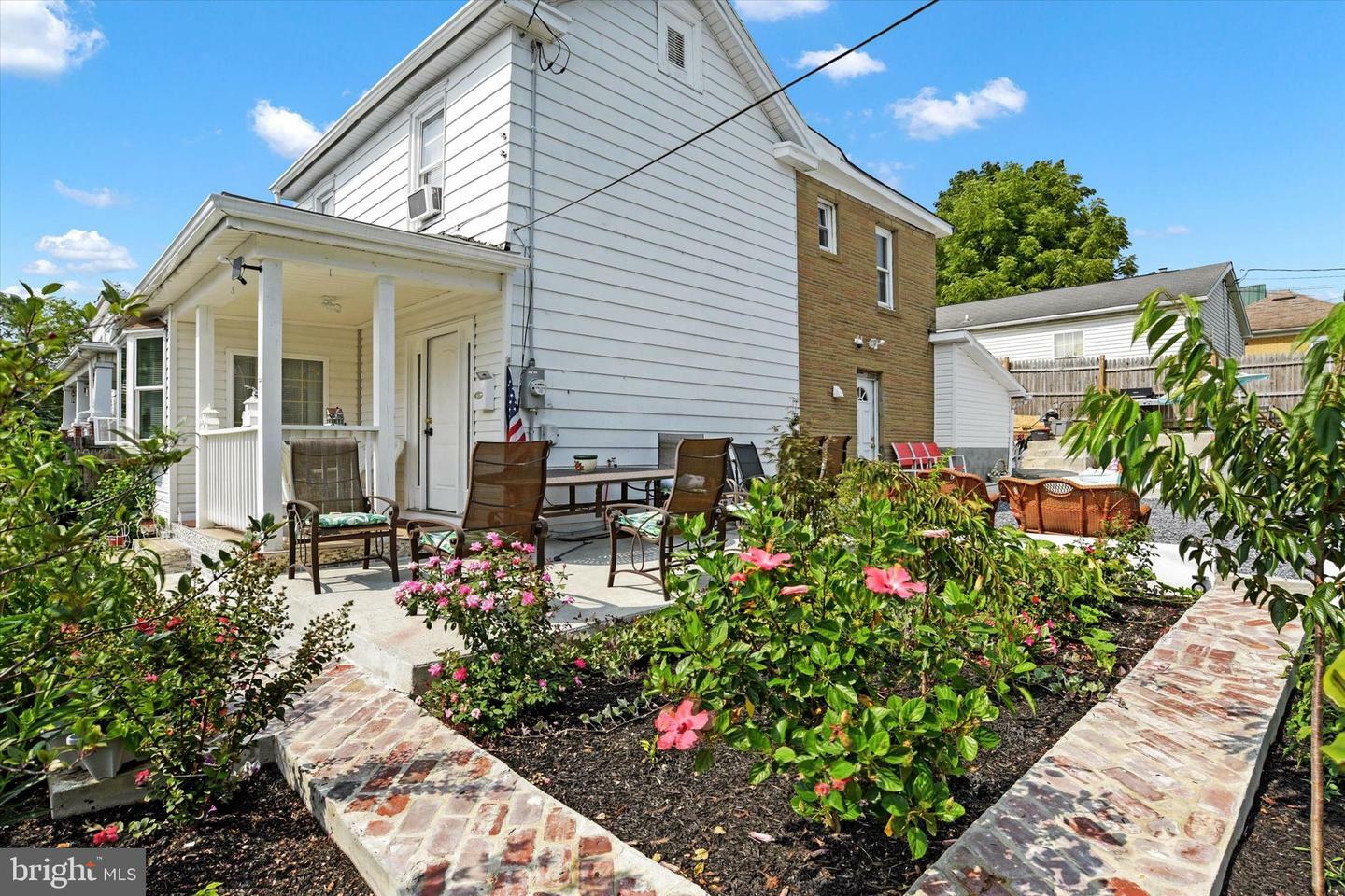 Property Photo:  407 Reading Street  PA 17113 