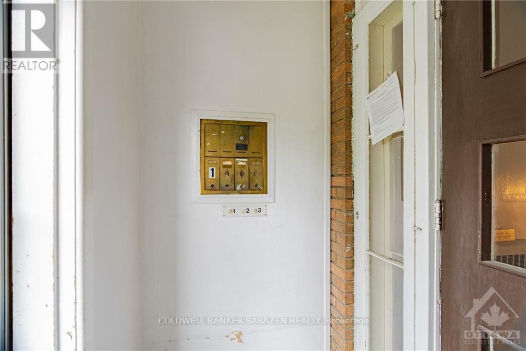 Property Photo:  1331 Thames Street  ON K1Z 7N2 