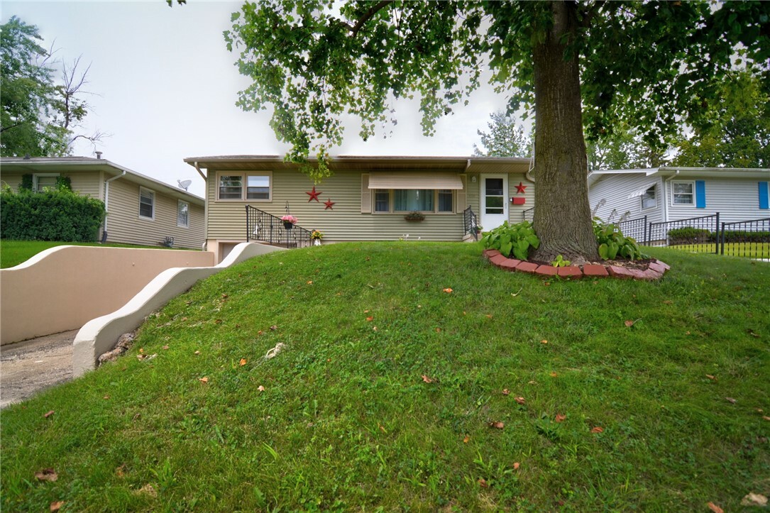 Property Photo:  2228 Oaklawn Drive  IL 62526 