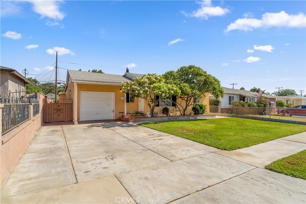 Property Photo:  8709 Railton Street  CA 90660 