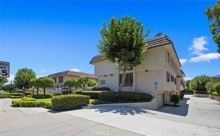 Property Photo:  848 W Huntington Drive 31  CA 91007 