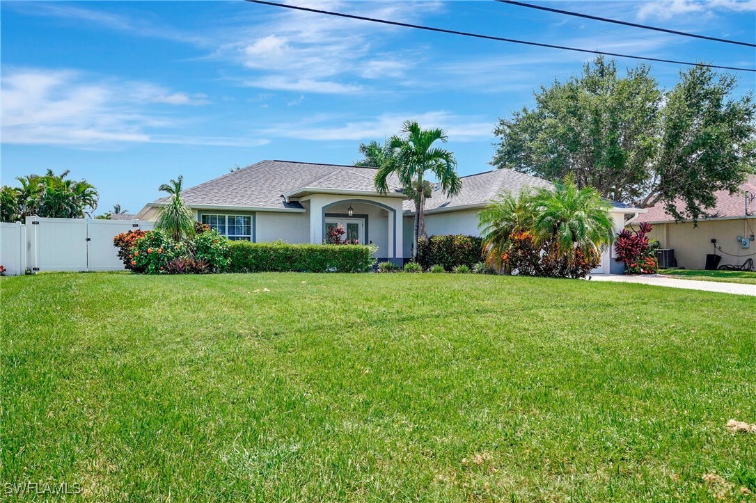 Property Photo:  5031 Agualinda Boulevard  FL 33914 