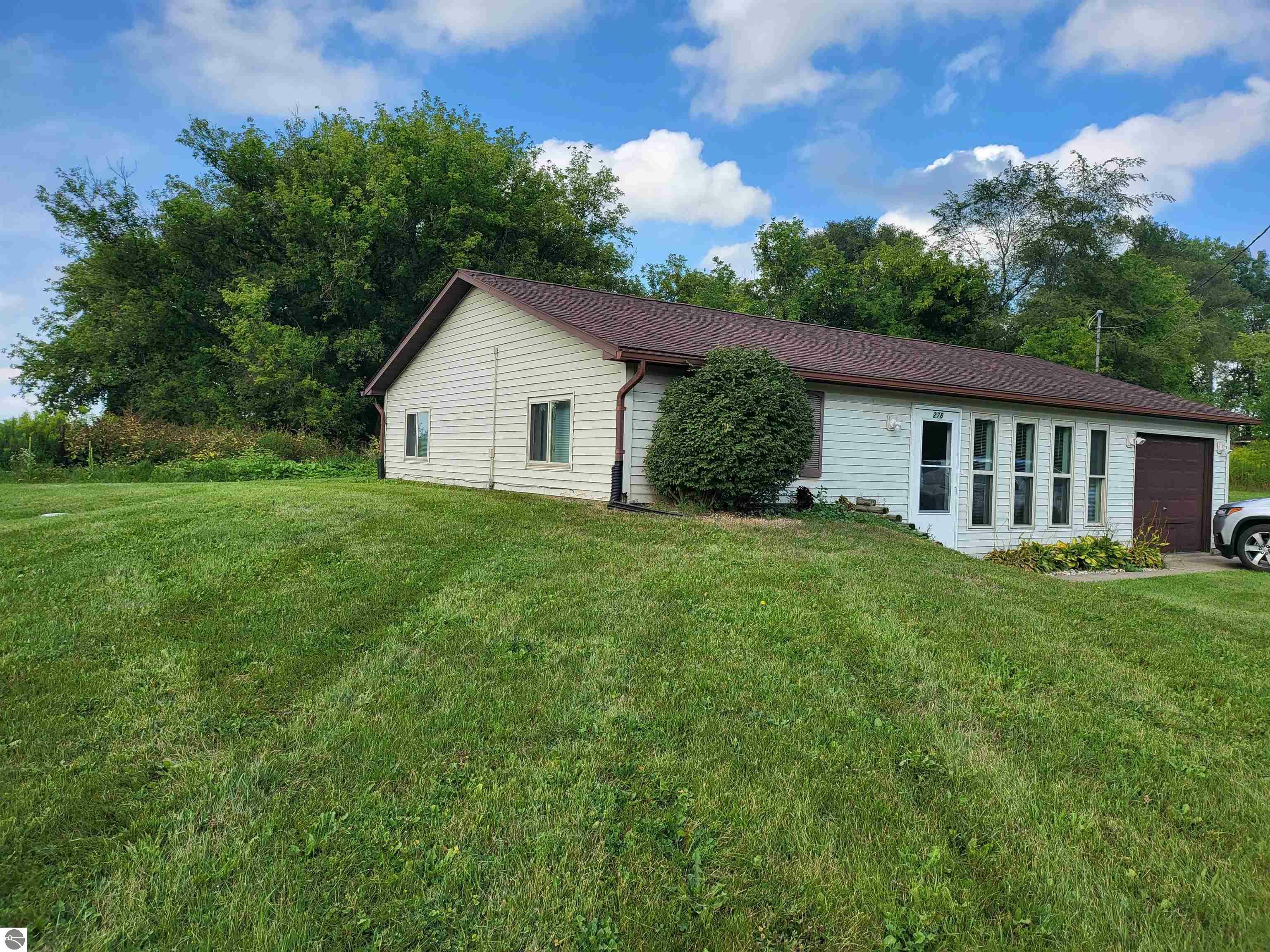 Property Photo:  278 W Remus Road  MI 48858 