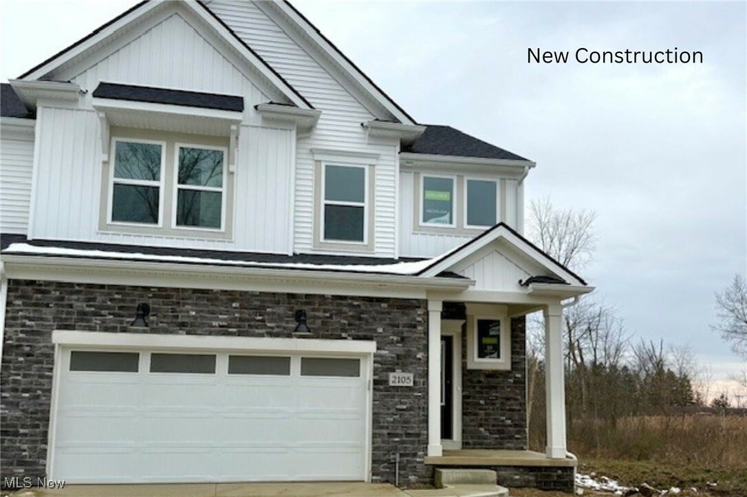 Property Photo: 2105 Glenmont Drive OH 44212