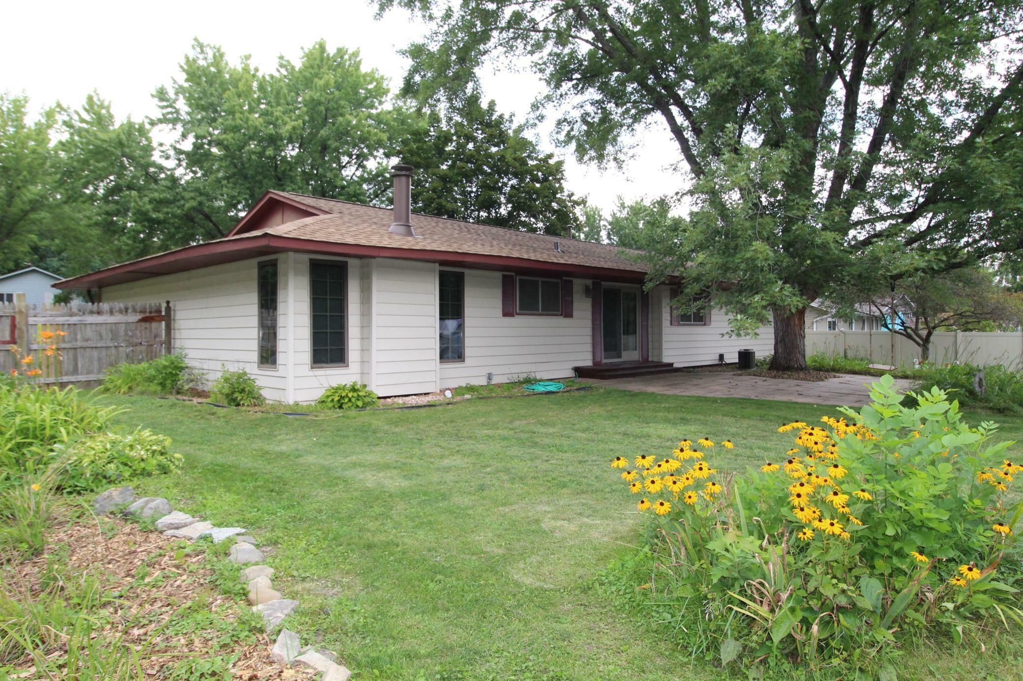 Property Photo:  13572 Ferris Avenue  MN 55124 