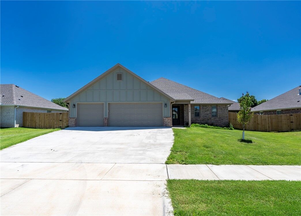 Property Photo:  156 N Adler Avenue  AR 72730 