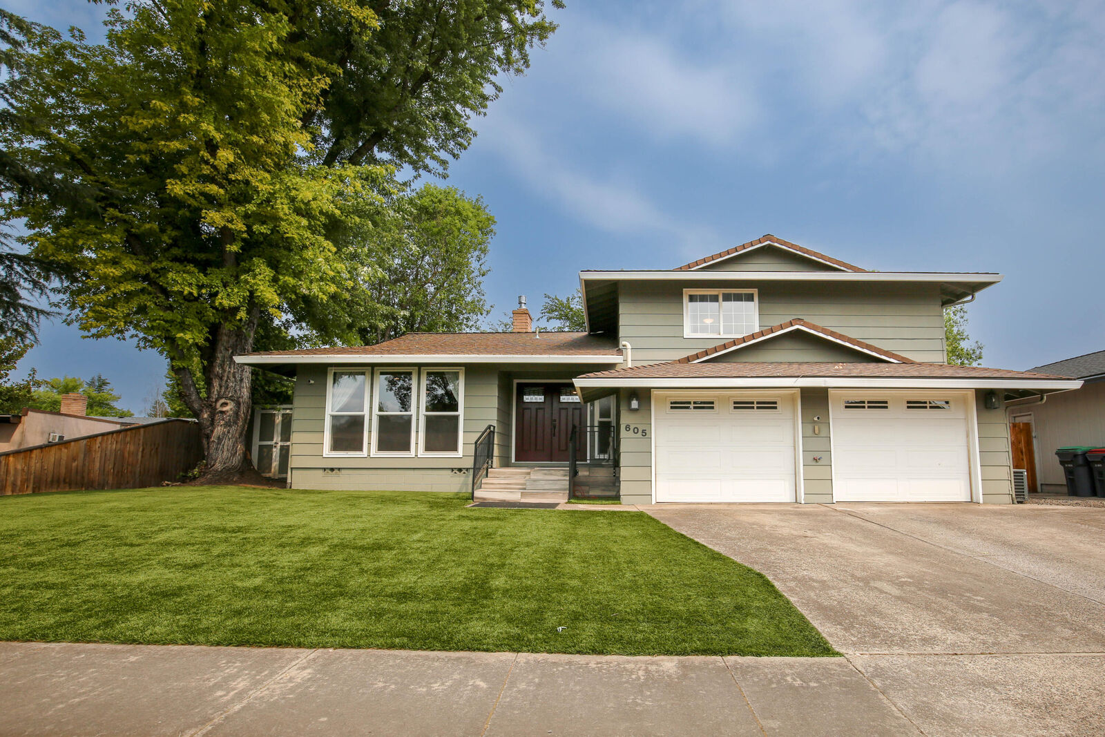 Property Photo:  605 Edwina Avenue  OR 97502 