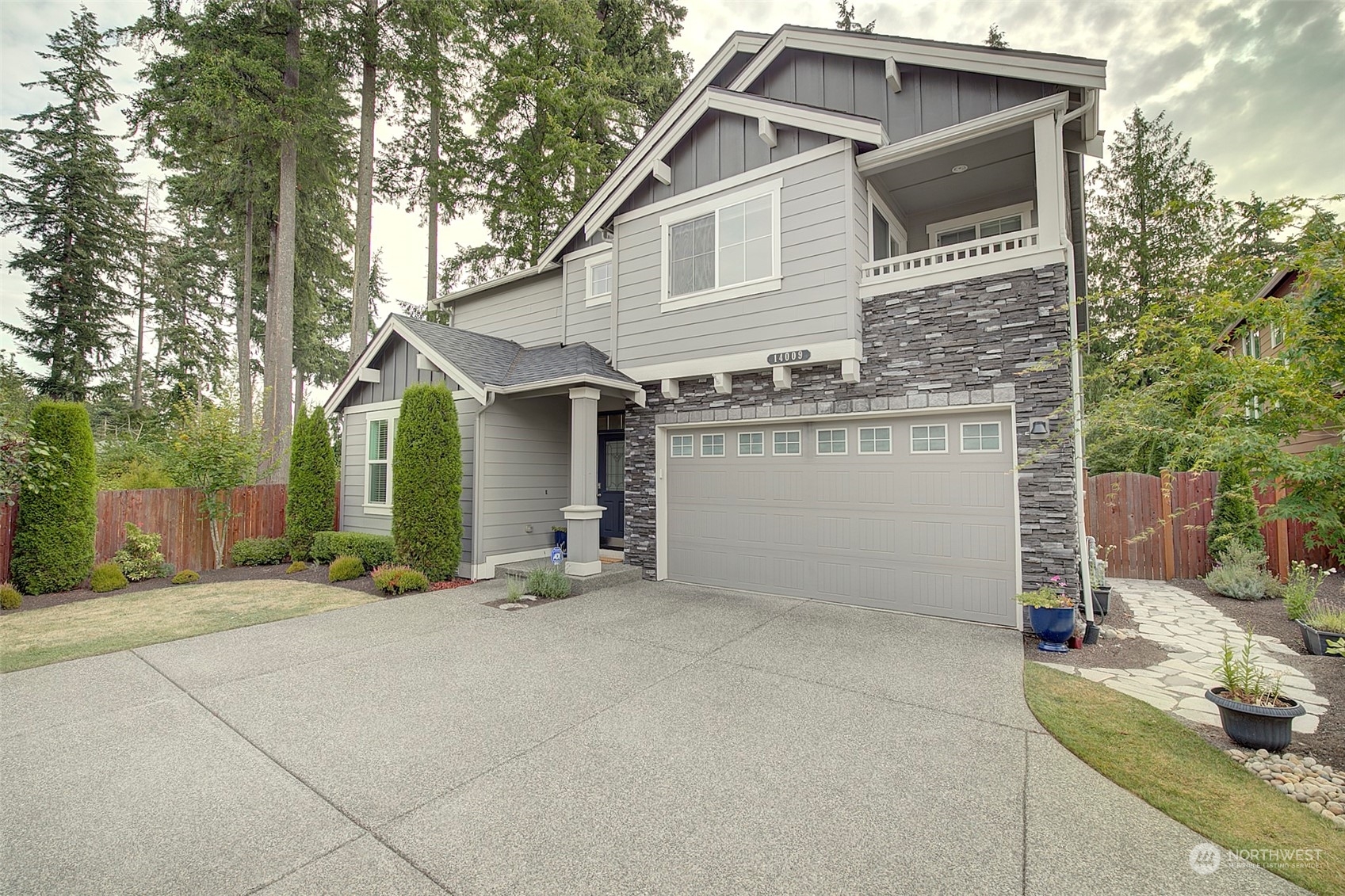 Property Photo:  14009 45th Drive SE  WA 98296 