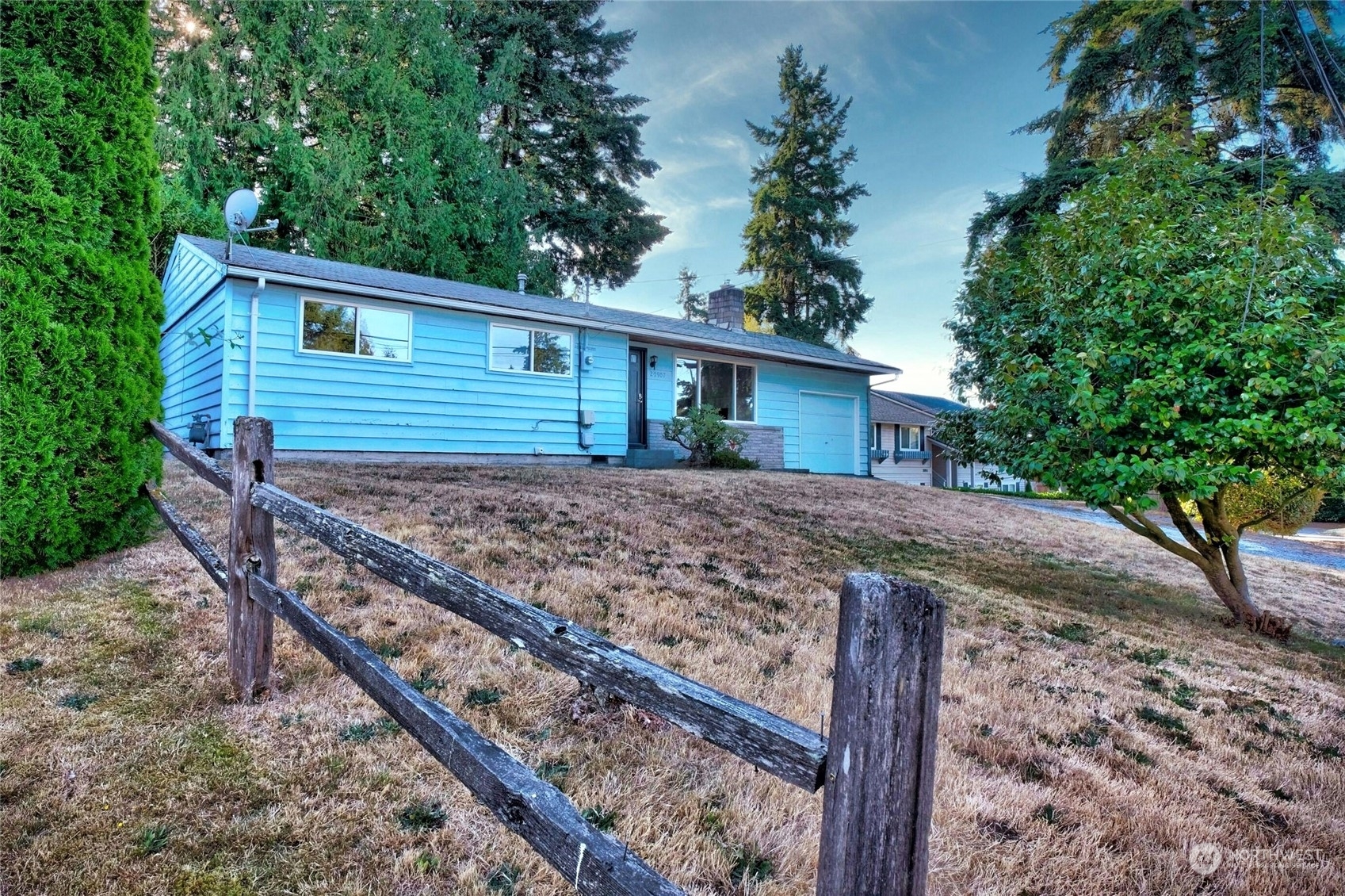 20907 72nd Avenue W  Edmonds WA 98026 photo