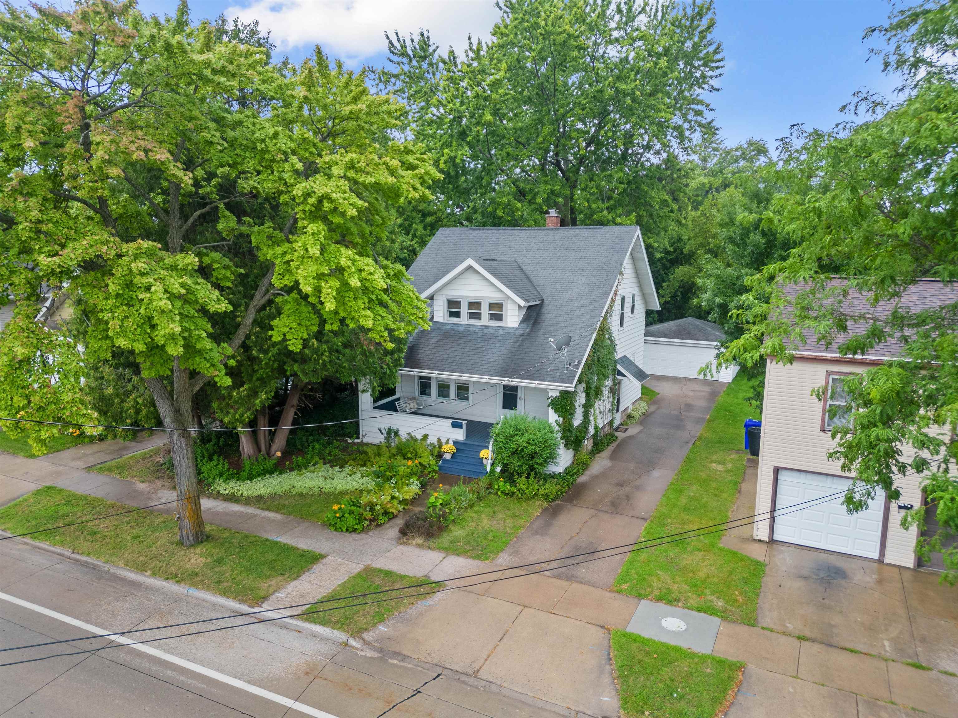 Property Photo:  215 N Mason Street  WI 54914 