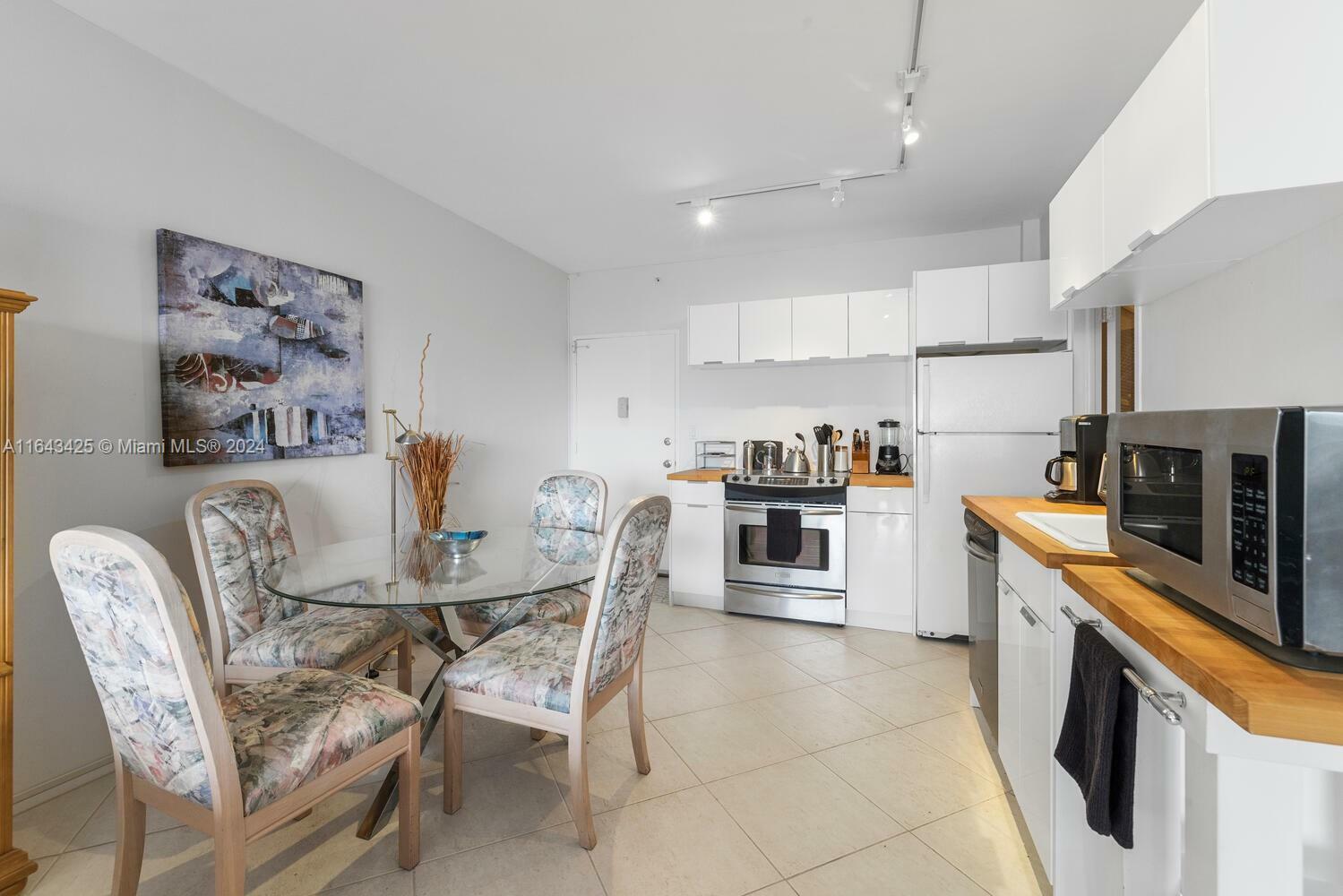 Property Photo:  3 Island Ave 14J  FL 33139 