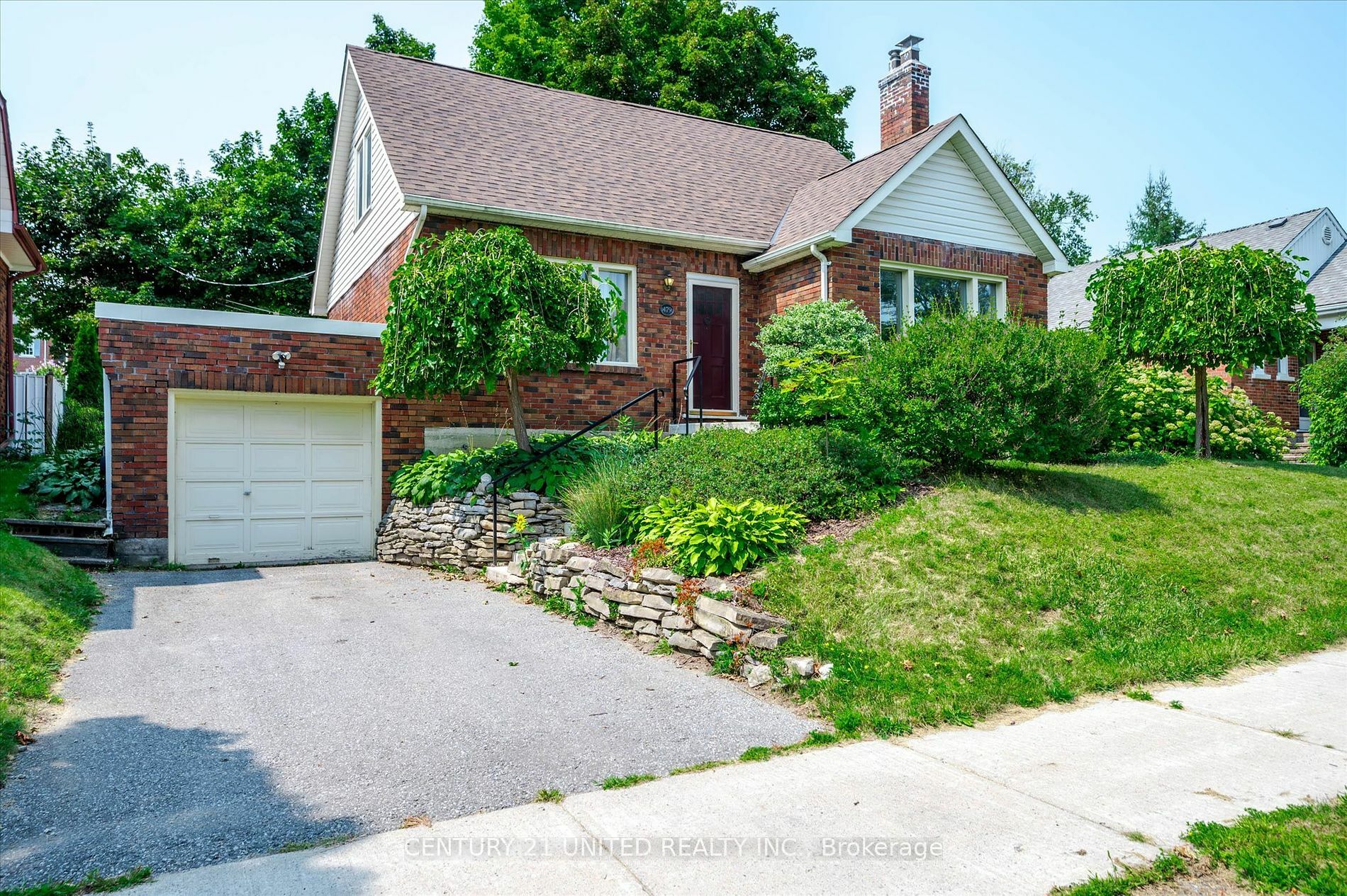 Property Photo:  479 Albertus Ave  ON K9J 6A1 