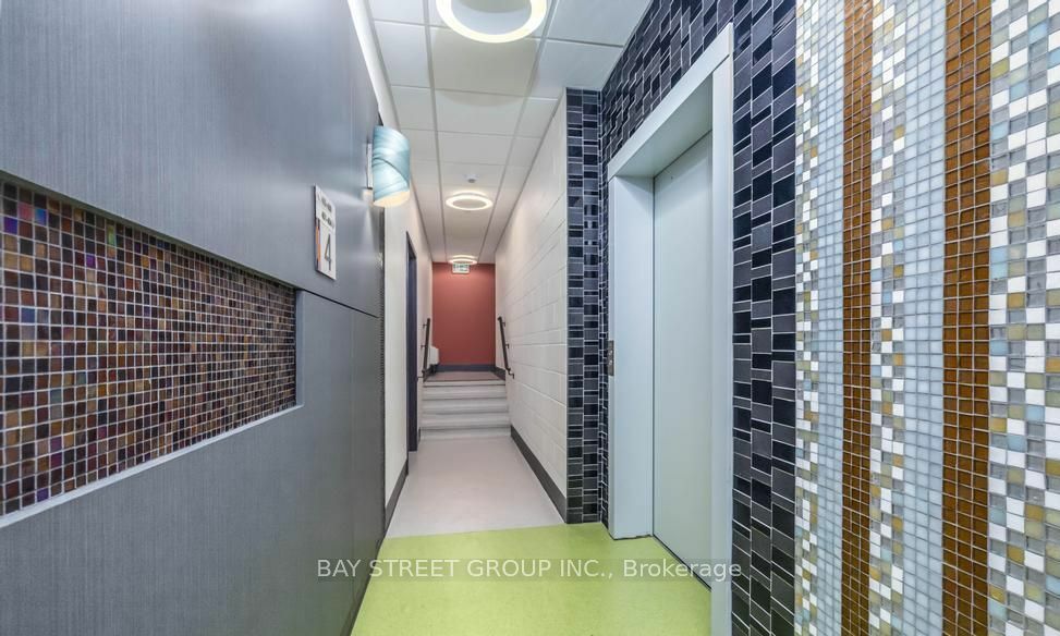 Property Photo:  121 King St E 505  ON L6N 1A9 