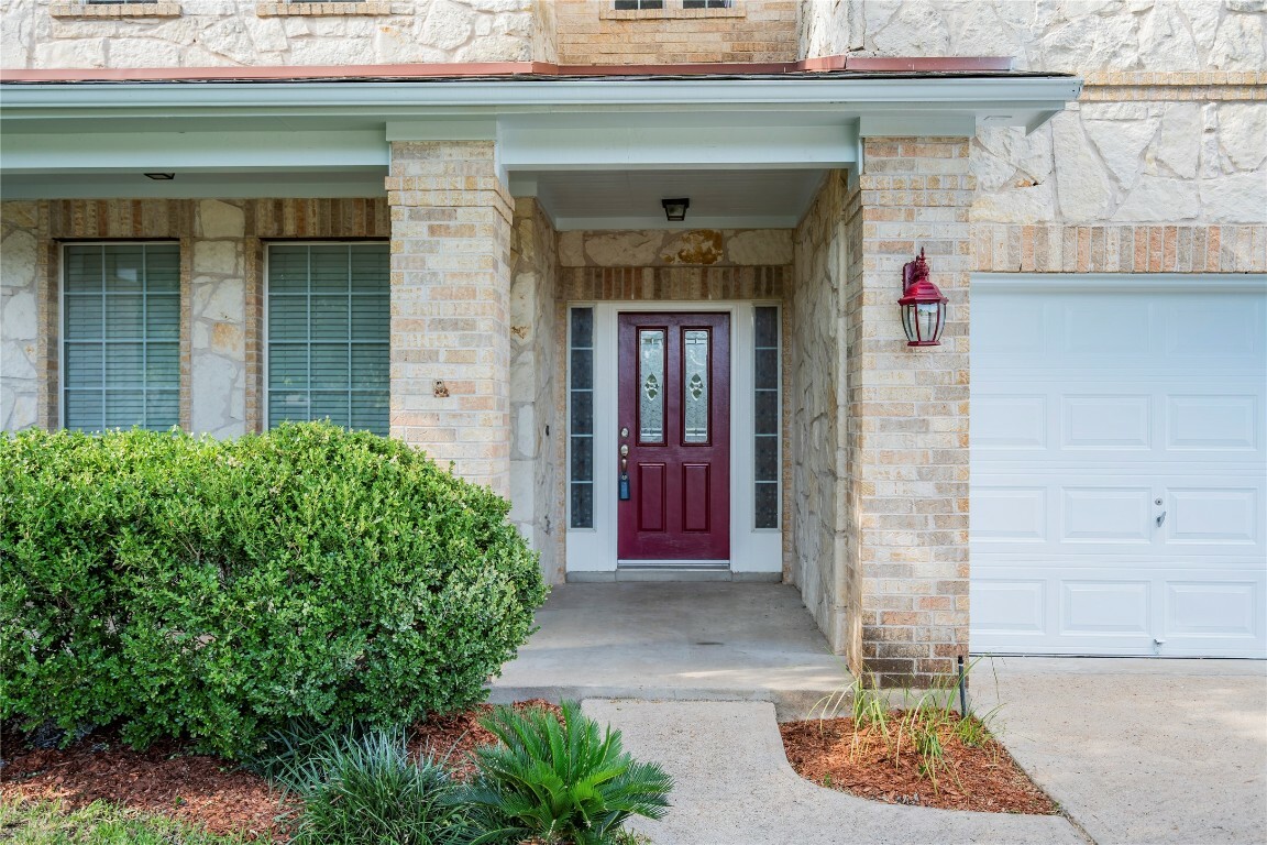 Property Photo:  6205 York Bridge Circle  TX 78749 