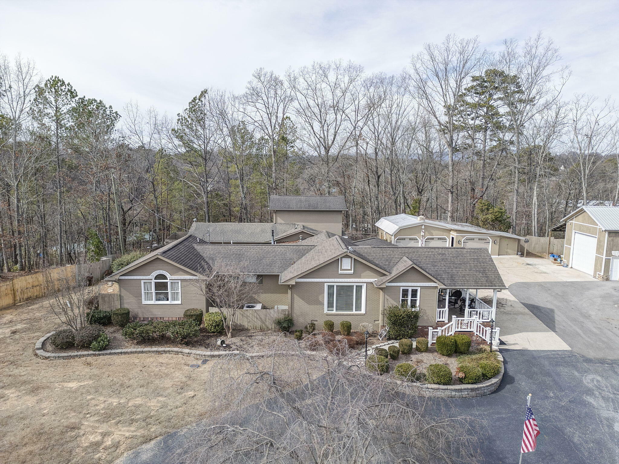 Property Photo:  109 E Circle Dr Drive  GA 30741 