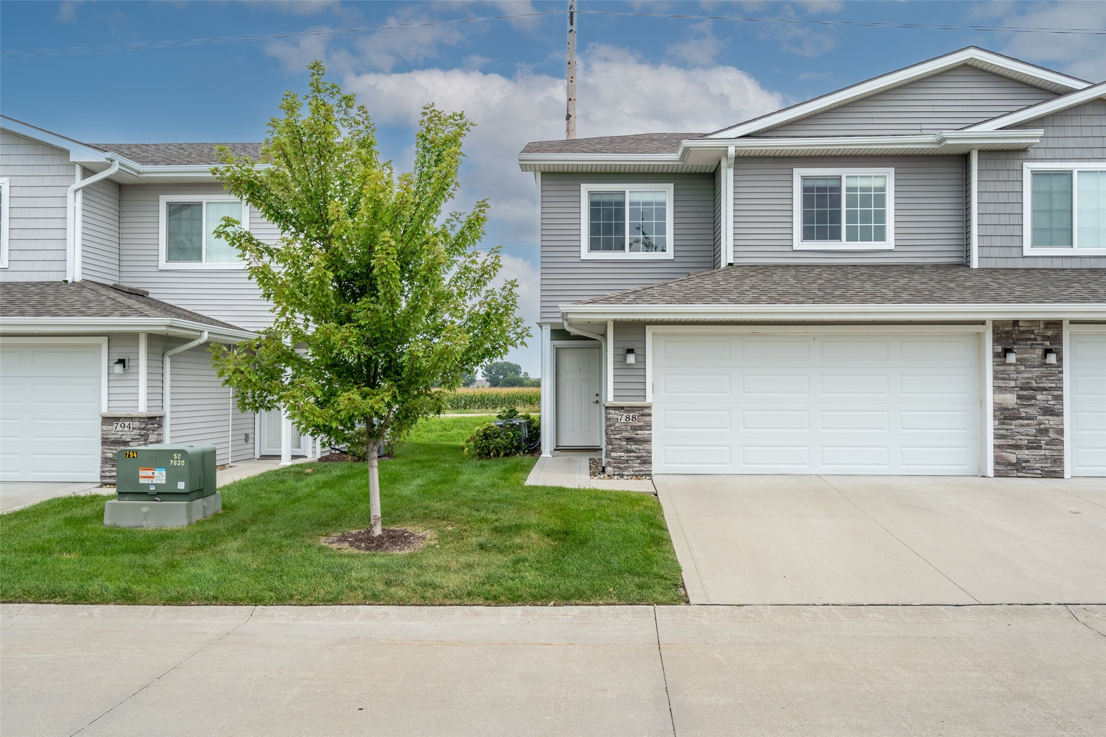 Property Photo:  788 NE Conner Court  IA 50263 