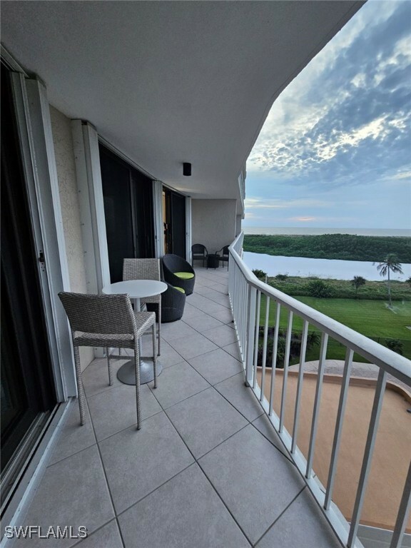 Property Photo:  320 Seaview Court 2-608  FL 34145 