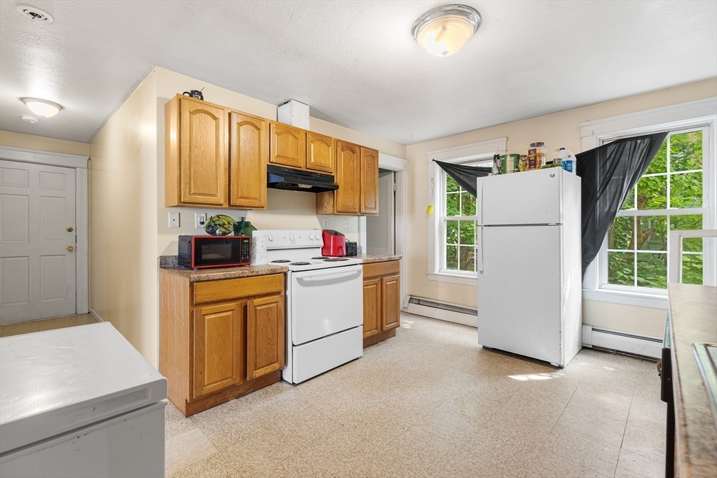 Property Photo:  64 Gage St  MA 01605 