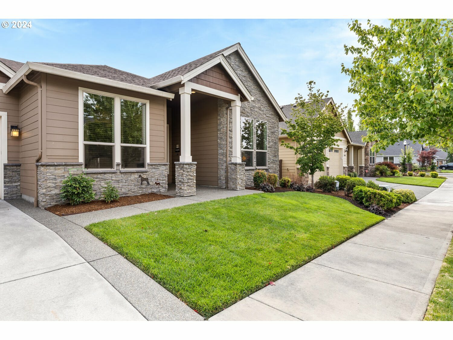 Property Photo:  10605 NW 35th Ave  WA 98685 